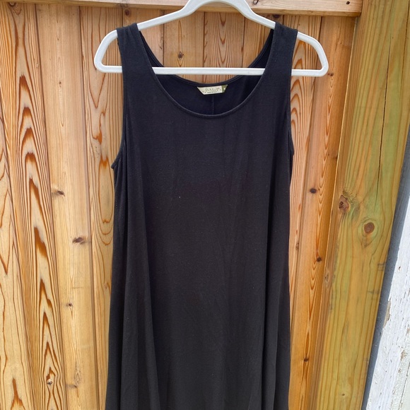 Chalet cotton knit Scoopneck sleeveless dress. - Picture 2 of 6